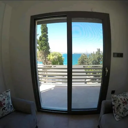 Apartamento Levon Ildiri