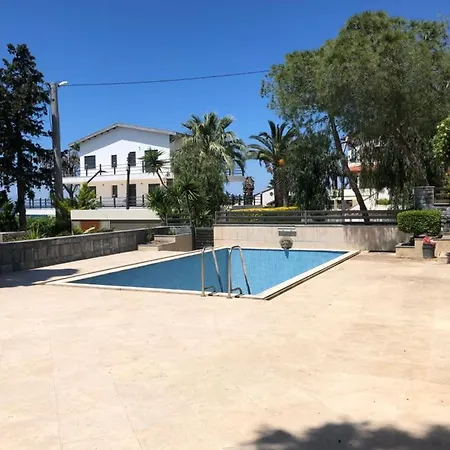 Levon Apartamento Ildiri