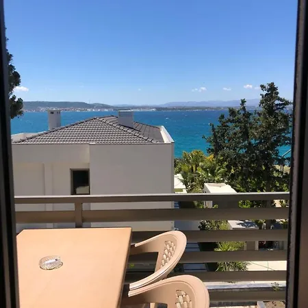 Levon Apartment *