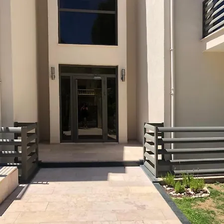 Apartment Levon